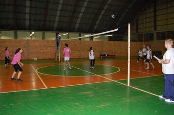 Resultados do Campeonato Municipal de Futsal e Vôlei