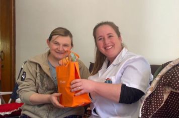 Saúde entrega Kit Bebê para as mães