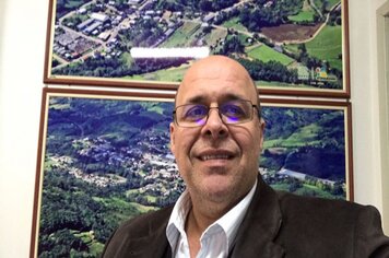 Kaplan reassume o Poder Executivo de Imigrante