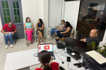 Grupo TE Acolhe discute alimentação personalizada para alunos autistas
