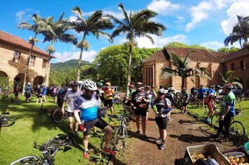    Mais de 200 ciclistas passaram por Imigrante no final de semana