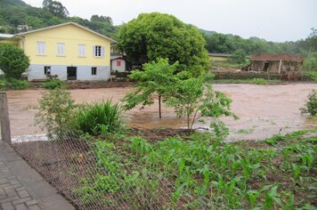 Chuva causa deslizamentos e alagamentos em Imigrante
