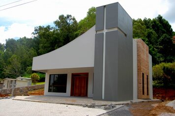 Comunidade irá inaugurar nova igreja