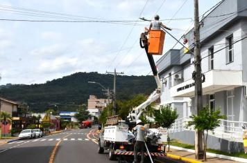 Inicia melhoria da iluminação pública no município