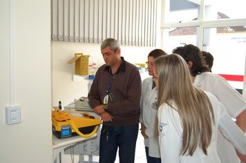 Equipe da Saúde foi capacitada para utilizar o desfibrilador