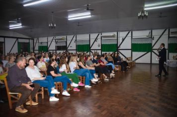 Família e Escola - diálogos sobre direitos e deveres foi tem de palestra