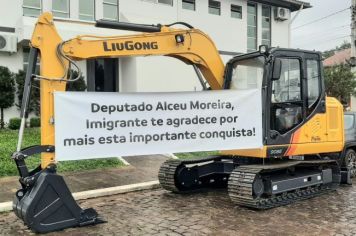 Município adquire mais uma escavadeira hidráulica