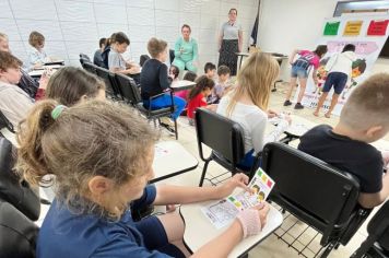 Alunos do 1 ao 6 ano do Ensino Fundamental têm aula prática sobre toque indevido