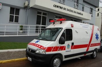 Imigrante recebe nova ambulância