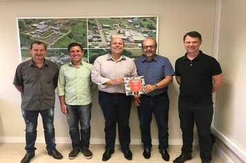Comitiva de Imigrante esteve com o presidente da Languiru