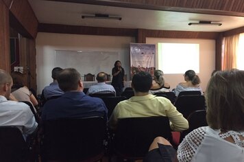 Imigrante participa de oficina de atualização do Mapa do Turismo