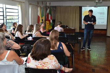 Equipes da Educação passam por curso formação de gestores