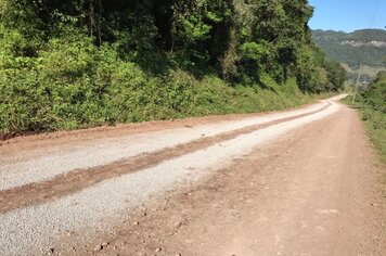 Obras atua em vários pontos do município
