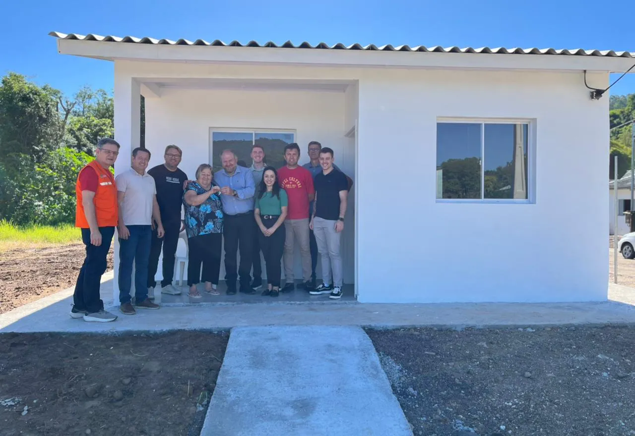 Ilga Schneider recebe nova moradia em Imigrante com apoio da Defesa Civil Nacional