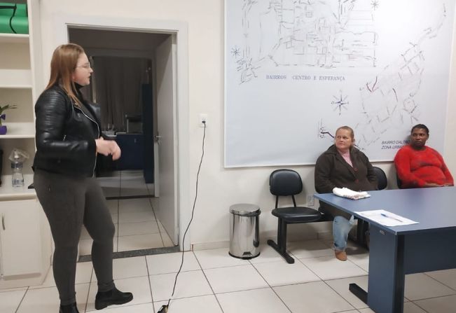 Grupo Bebê a Bordo aborda a importância da fisioterapia pélvica na gestação e pós-parto