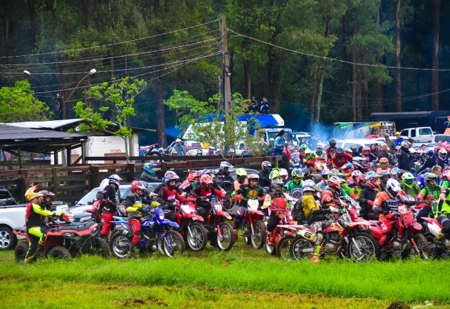 Trilha do Coelho reúne 500 motociclistas em Imigrante