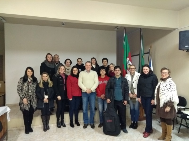 Imigrante esteve representado em encontro regional sobre atendimento a idosos