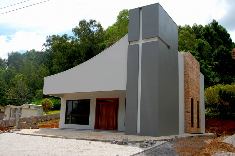 Comunidade irá inaugurar nova igreja