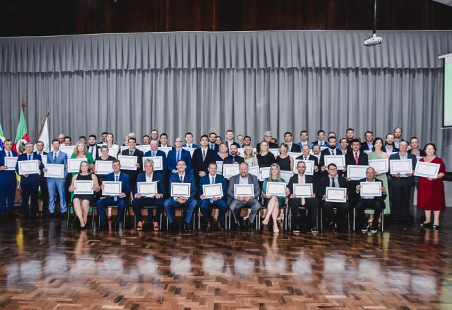 Eleitos para o mandato 2025/2028 são diplomados pela Justiça Eleitoral