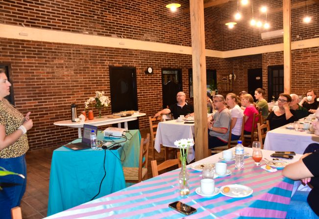 Empreendedores participam de palestra sobre as perspectivas do turismo