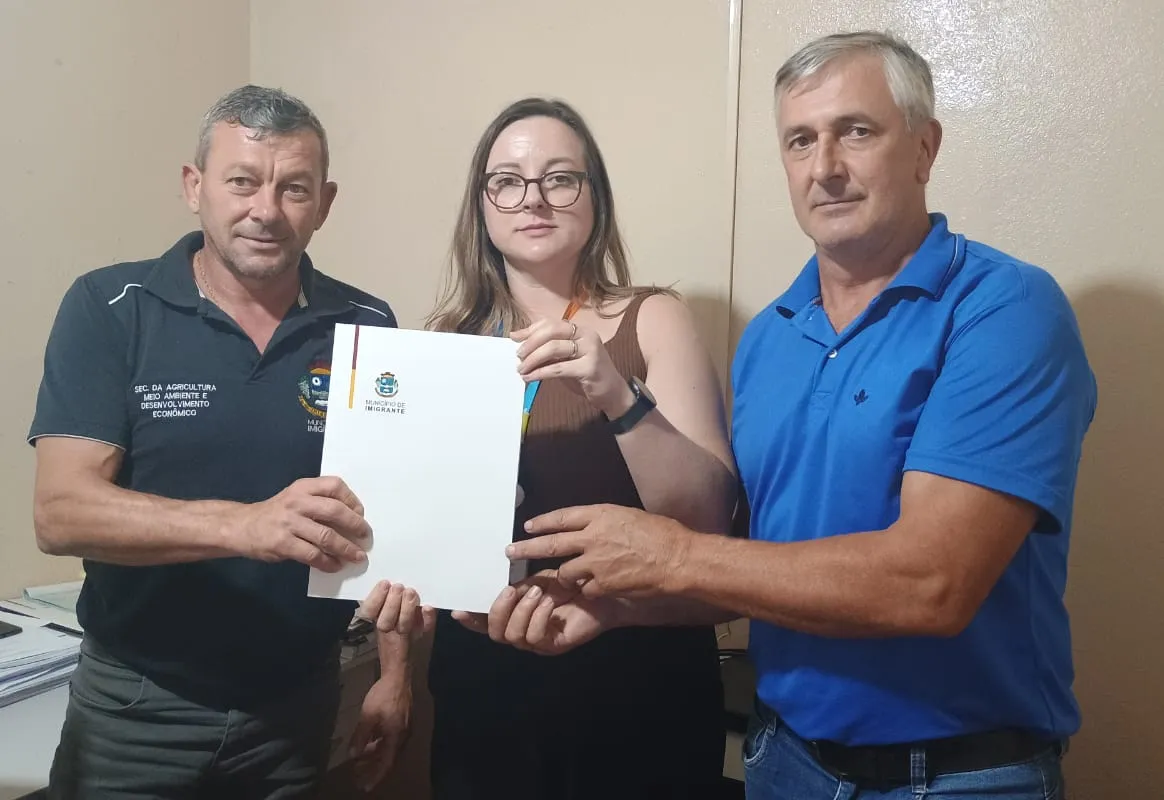 Secretaria de Agricultura entrega documento à RGE com demandas dos produtores rurais de Imigrante
