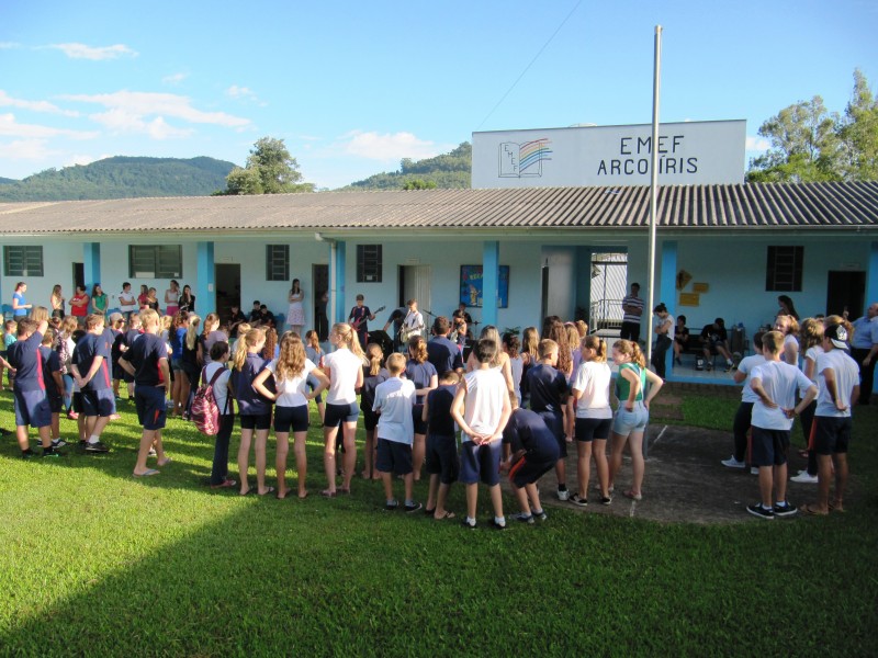 Mais de 300 alunos de Imigrante voltaram às aulas nesta segunda-feira, dia 22 de fevereiro