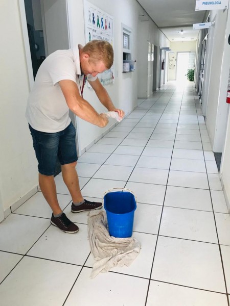 Centro de Saúde precisou ficar fechado devido a vazamento de água