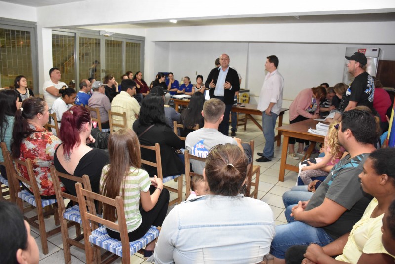 Beneficiários do Minha Casa Minha Vida reuniram-se com a ACOMBA