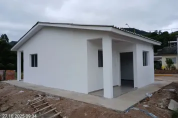 Reconstrução unidade habitacional para a Sra. Ilga Schneider
